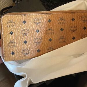 MCM WALLET IN VISETOS ORIGINAL COGNAC